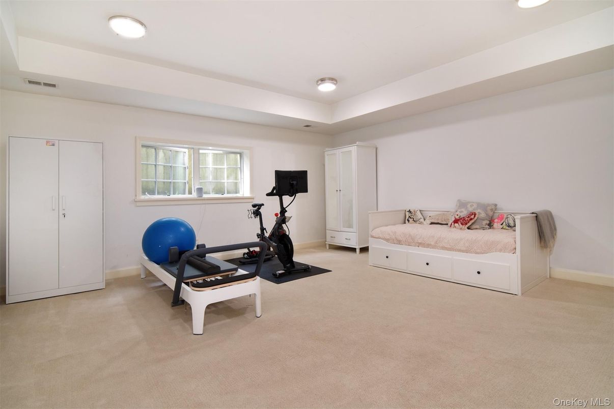 Bedroom, Fitness Equipment, Interior, Recessed Lighting