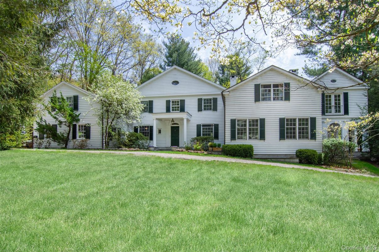 Backyard, Exterior, Facade, Farmhouse