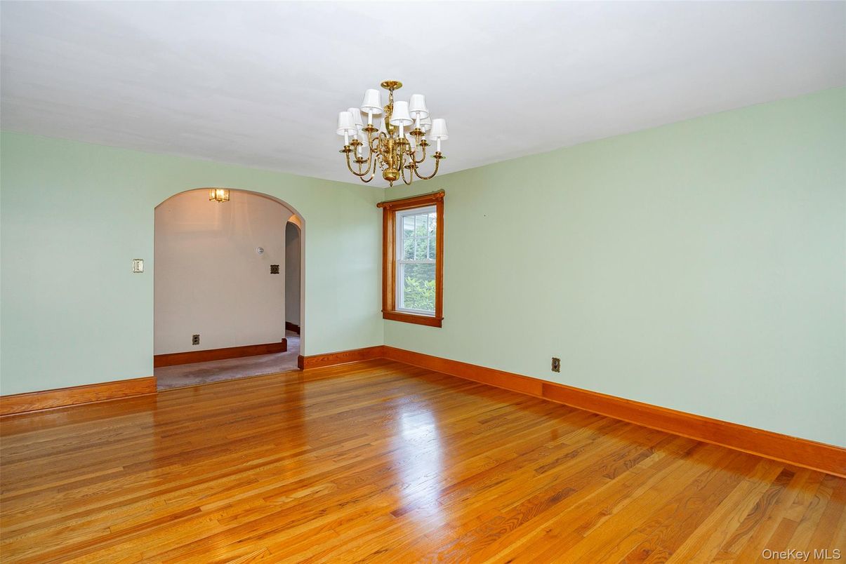 Chandelier, Empty room, Interior, Wood Texture Flooring