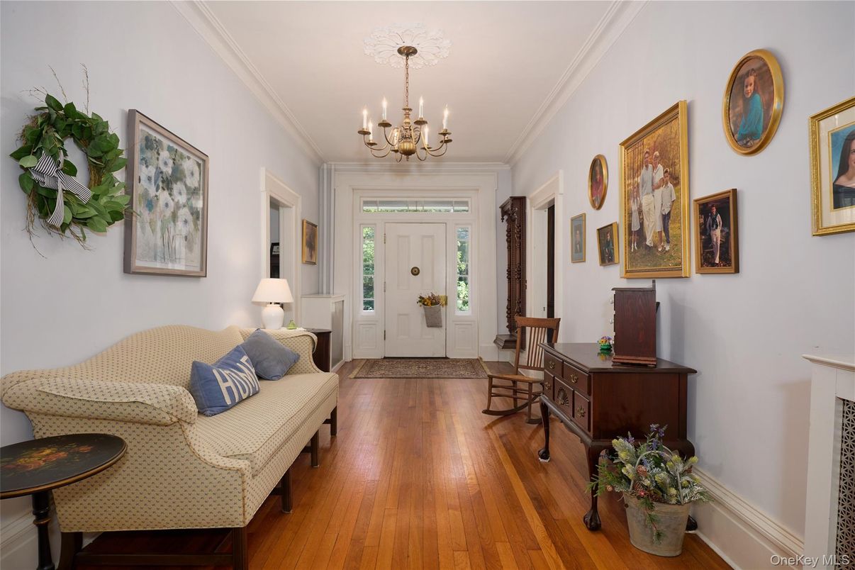 Chandelier, Interior, Wood Texture Flooring