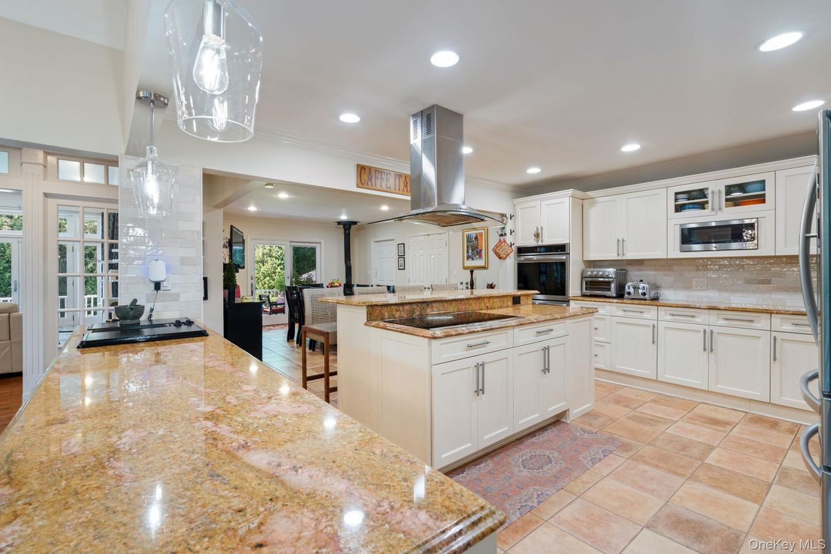 Interior, Kitchen, Pendant Lights, Recessed Lighting