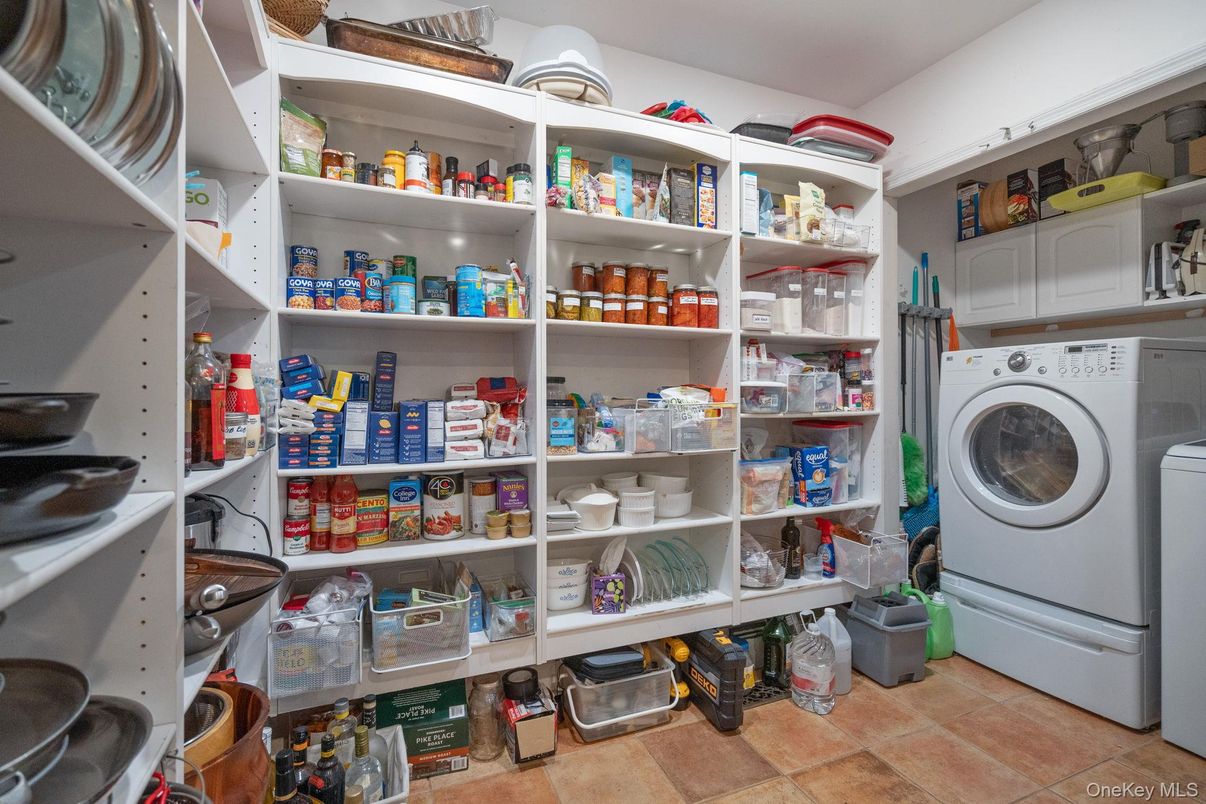 Interior, Utility Closets, Washer