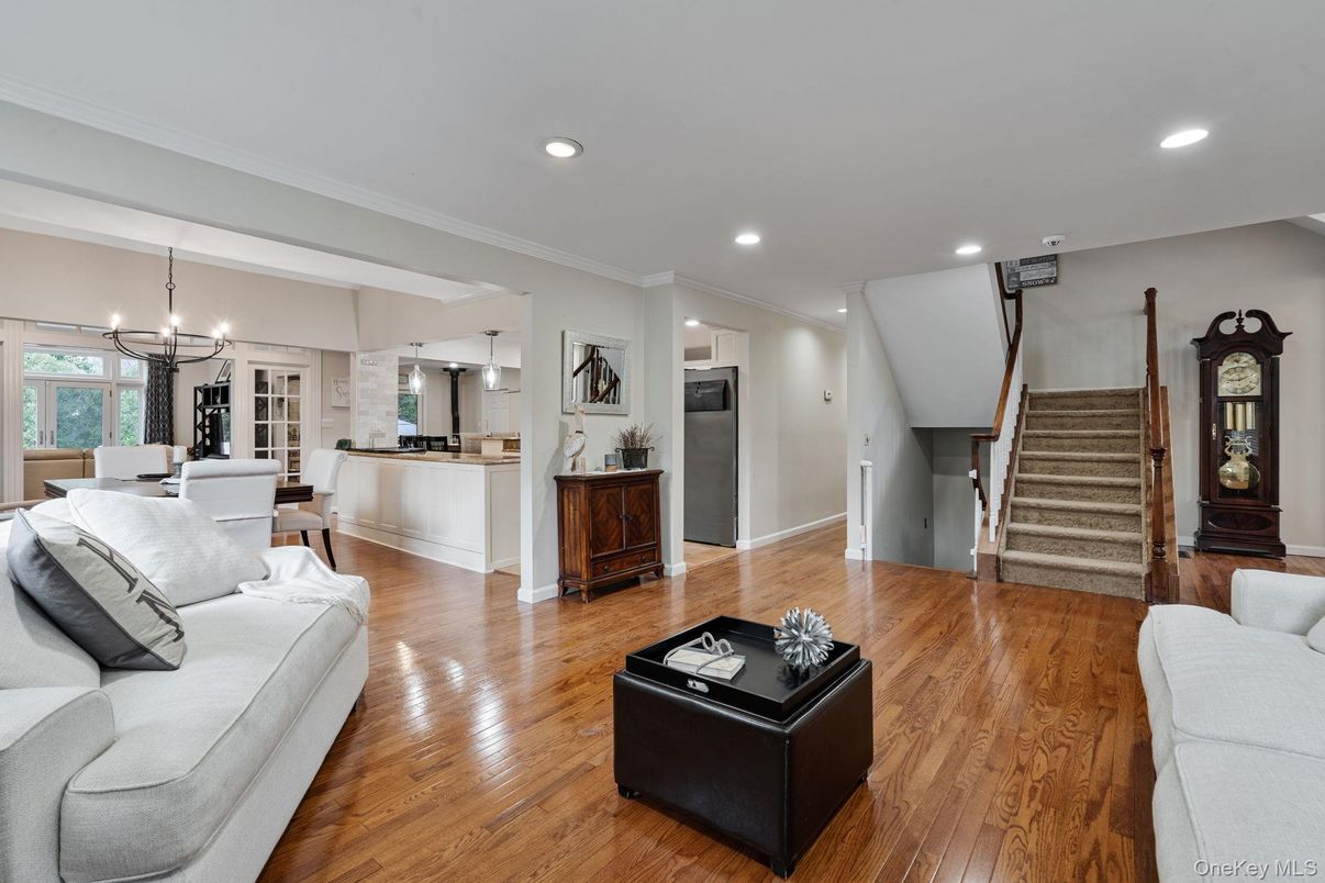 Chandelier, Dining room, Interior, Kitchen, Living room, Pendant Lights, Recessed Lighting, Wood Texture Flooring