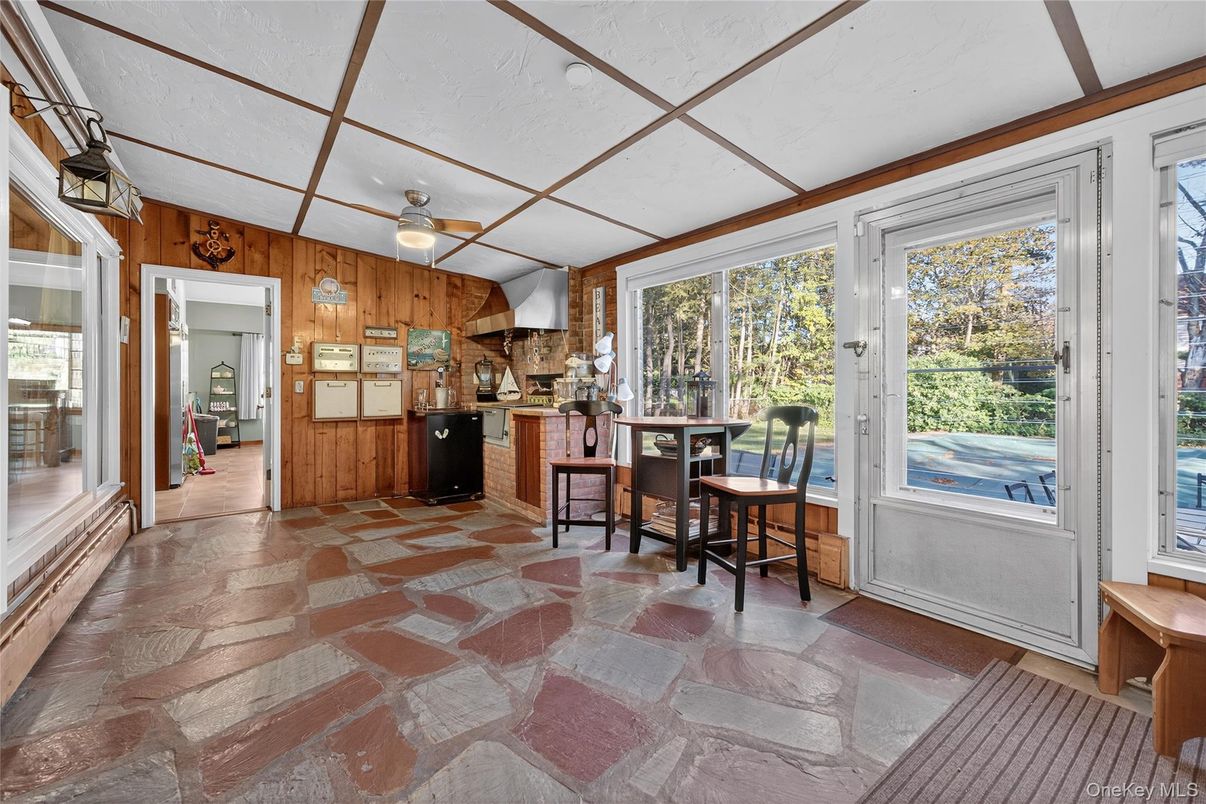 Interior, Wooden Walls