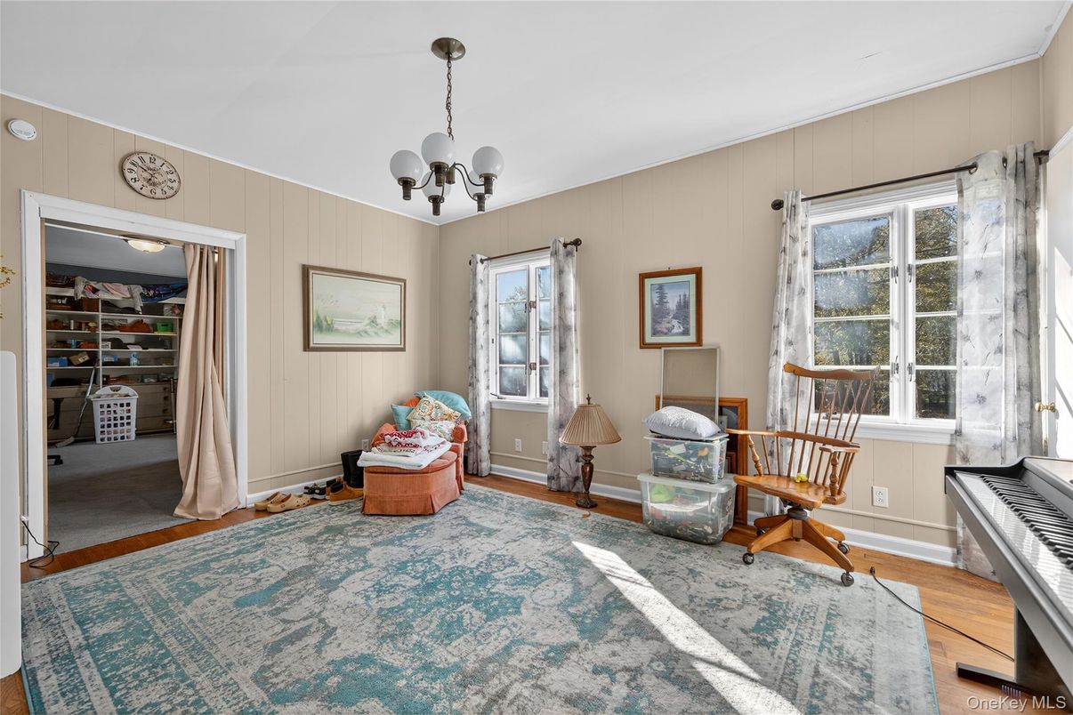 Chandelier, Interior, Wood Texture Flooring