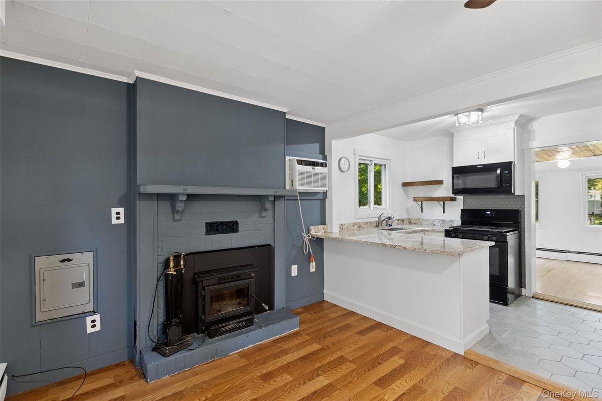 Fireplace, Interior, Kitchen, Wood Texture Flooring