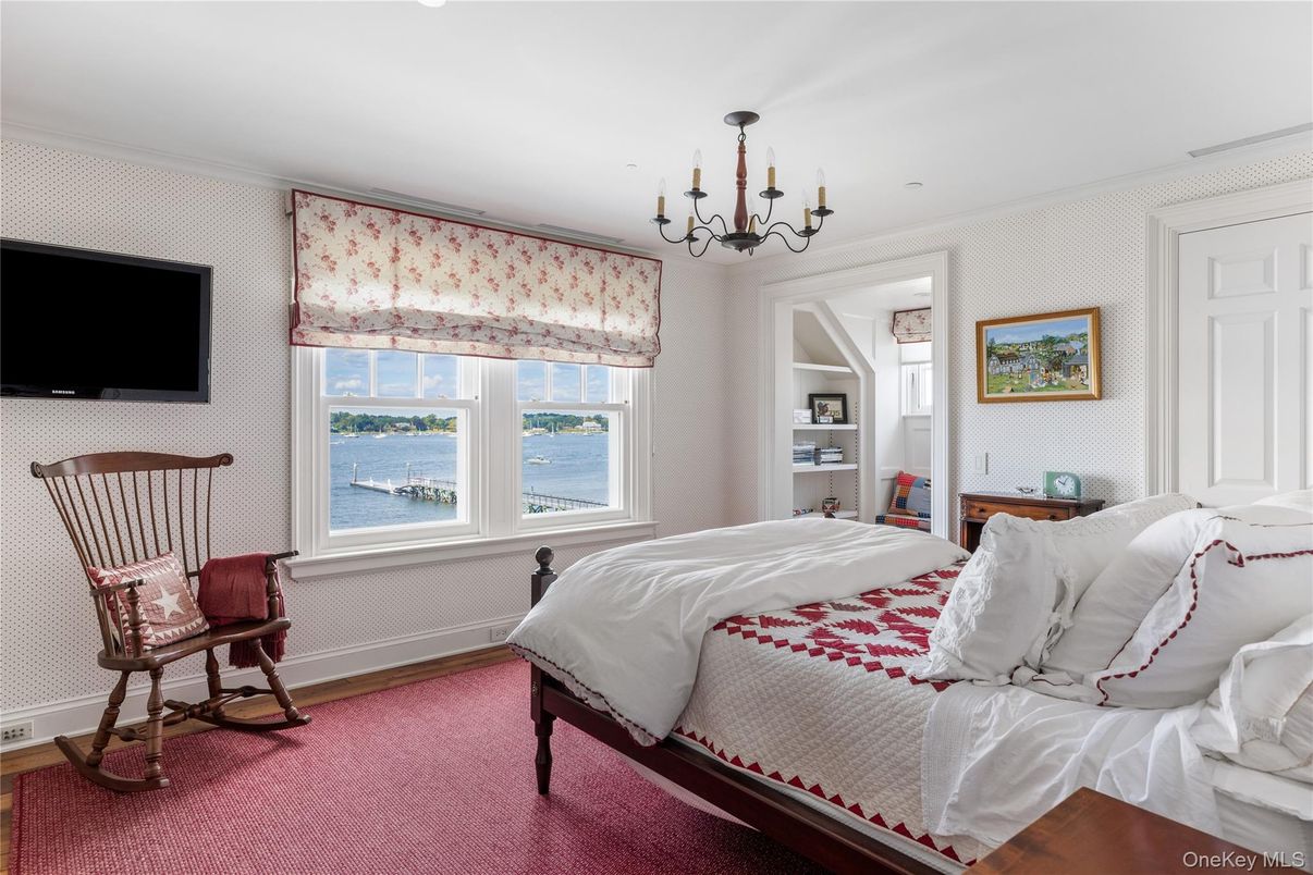 Bedroom, Chandelier, Interior, Water