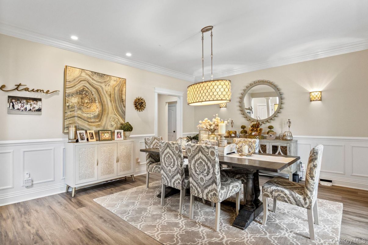 Dining room, Interior, Pendant Lights, Recessed Lighting, Wood Texture Flooring
