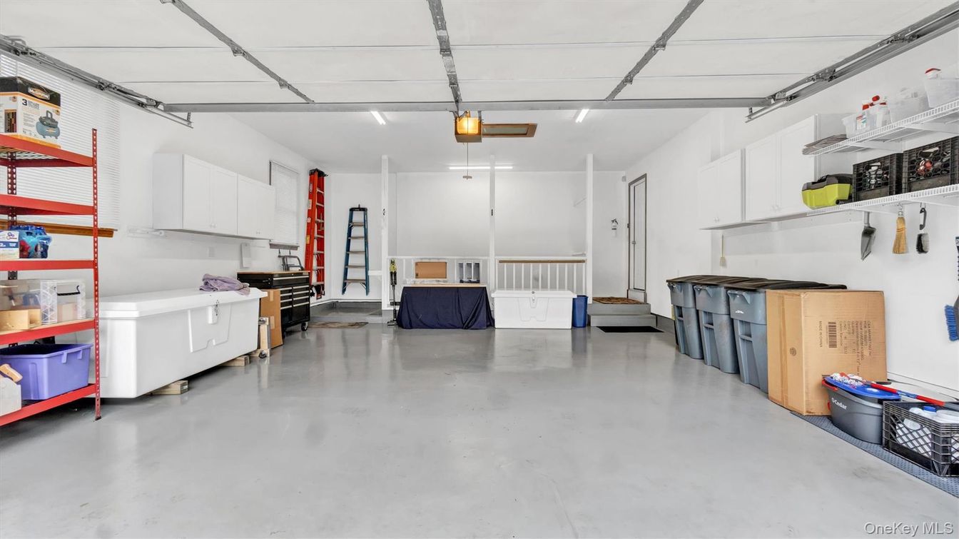 Garage, Interior, Washer