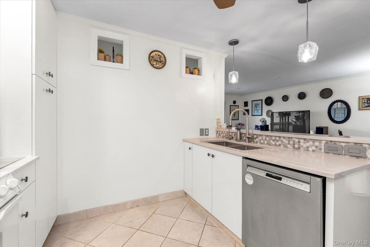 Interior, Kitchen, Pendant Lights