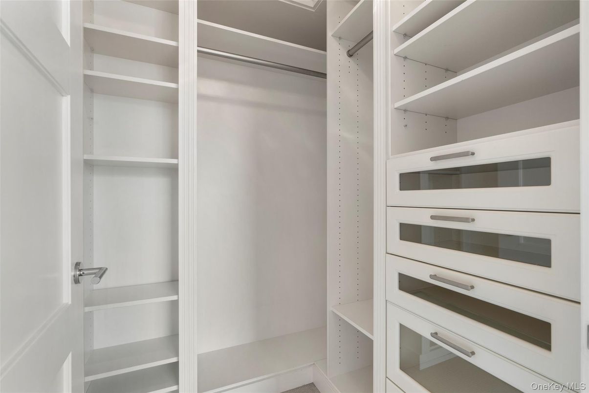 Interior, Walk-in Closets