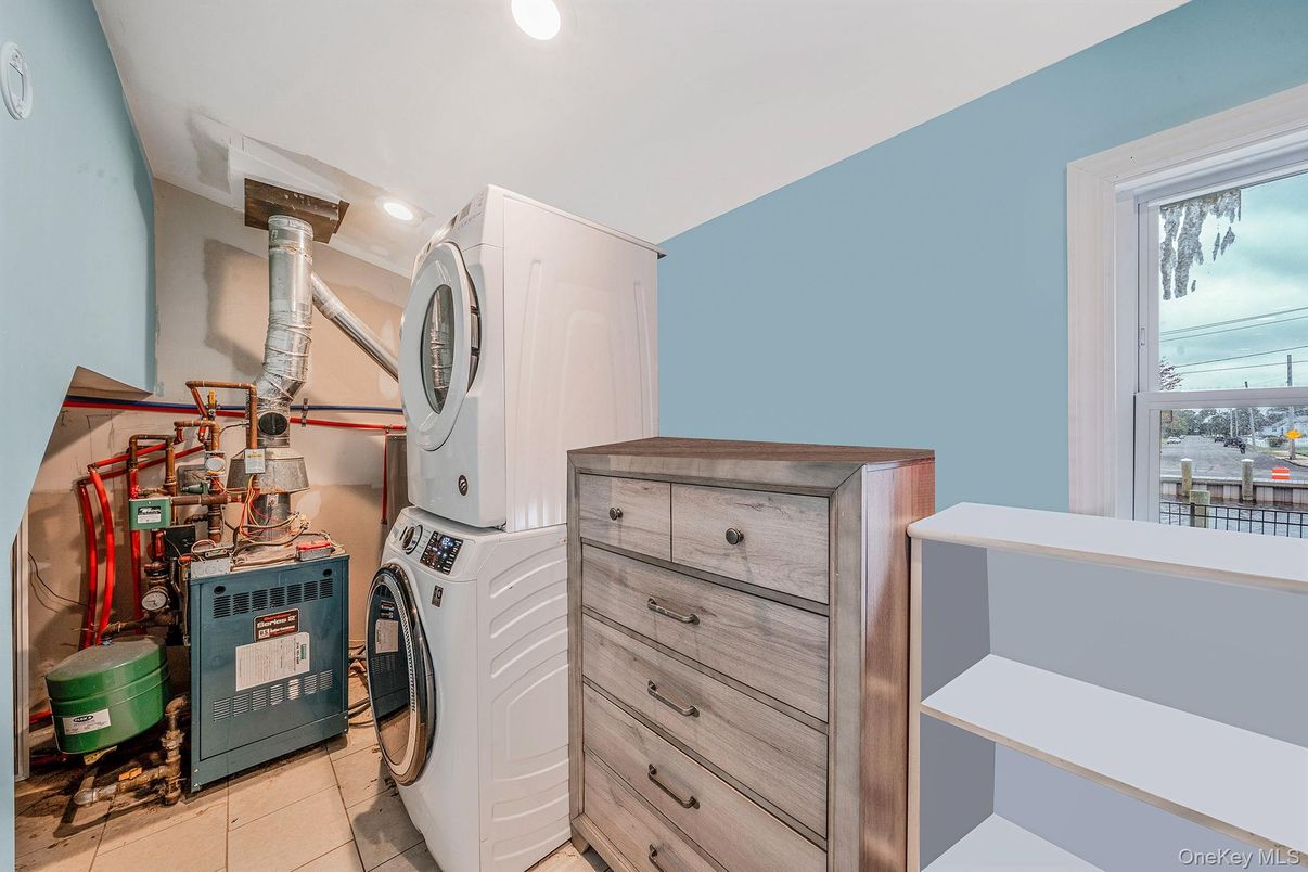 Interior, Recessed Lighting, Utility Closets, Washer