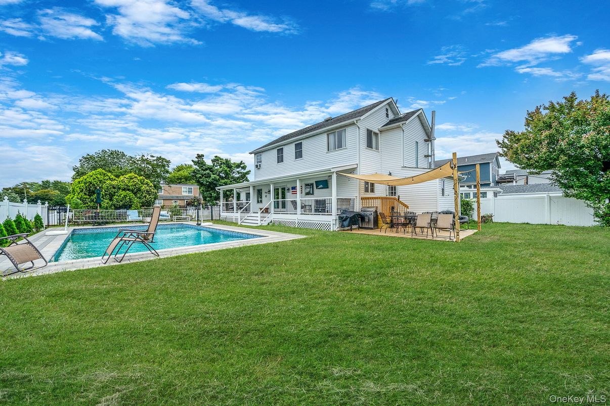 Backyard, Exterior, Pool