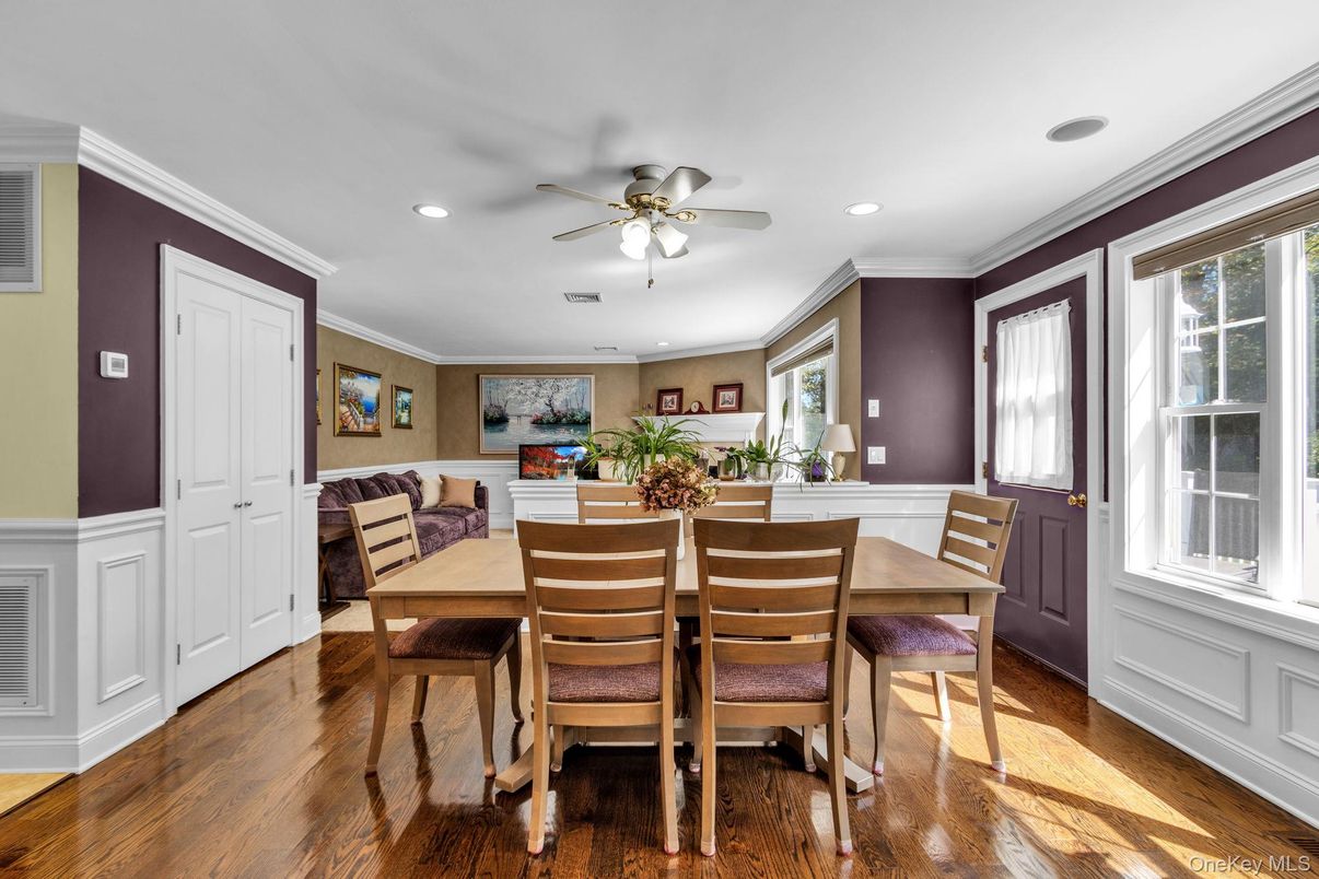 Dining room, Interior, Recessed Lighting, Wood Texture Flooring