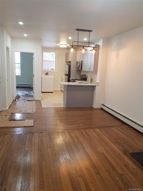 Interior, Kitchen, Pendant Lights, Recessed Lighting, Wood Texture Flooring