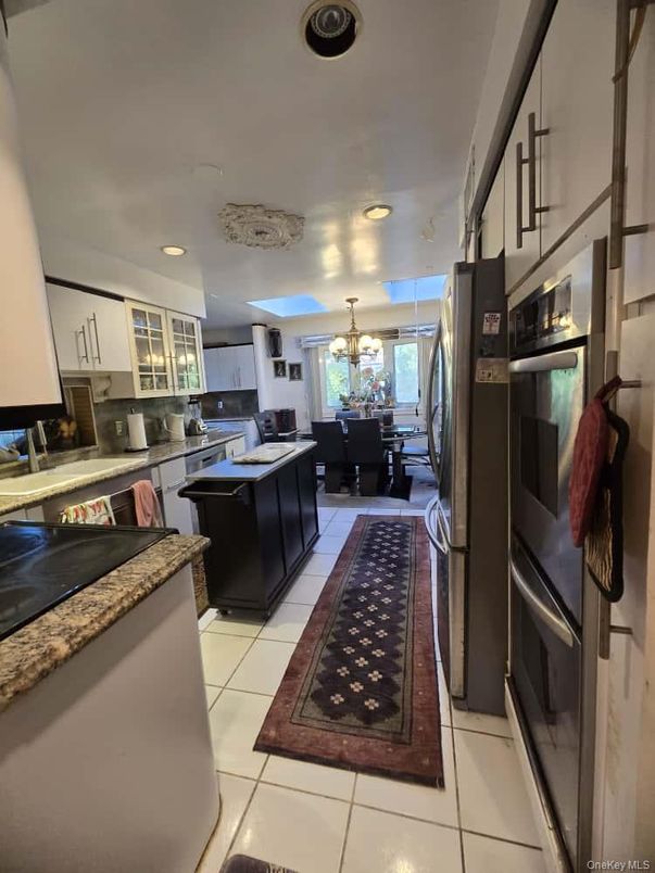 Chandelier, Dining room, Interior, Kitchen, Recessed Lighting