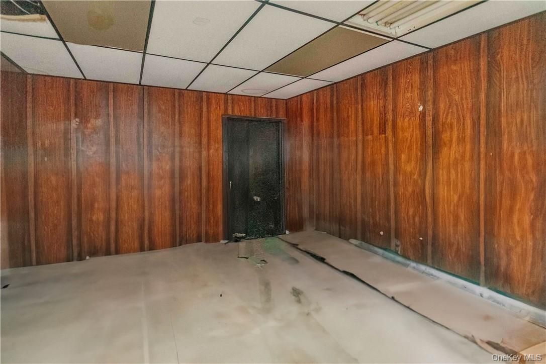 Interior, Wooden Walls