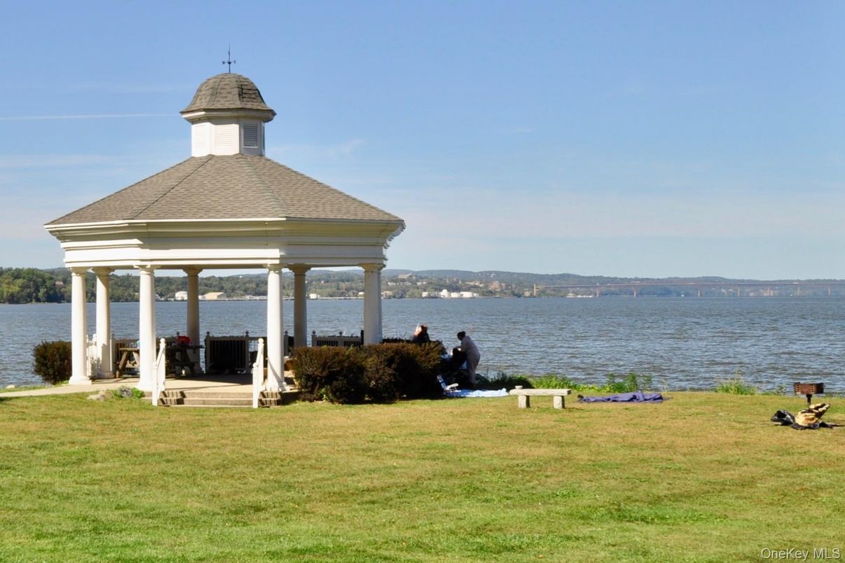 Exterior, Water