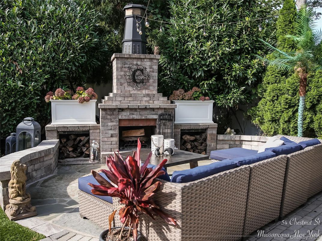 Exterior, Fireplace