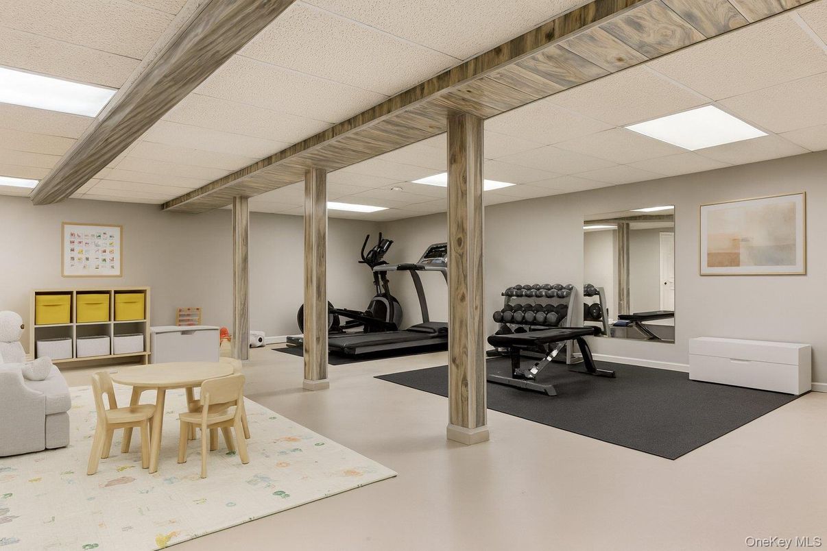Fitness Equipment, Interior, Recessed Lighting