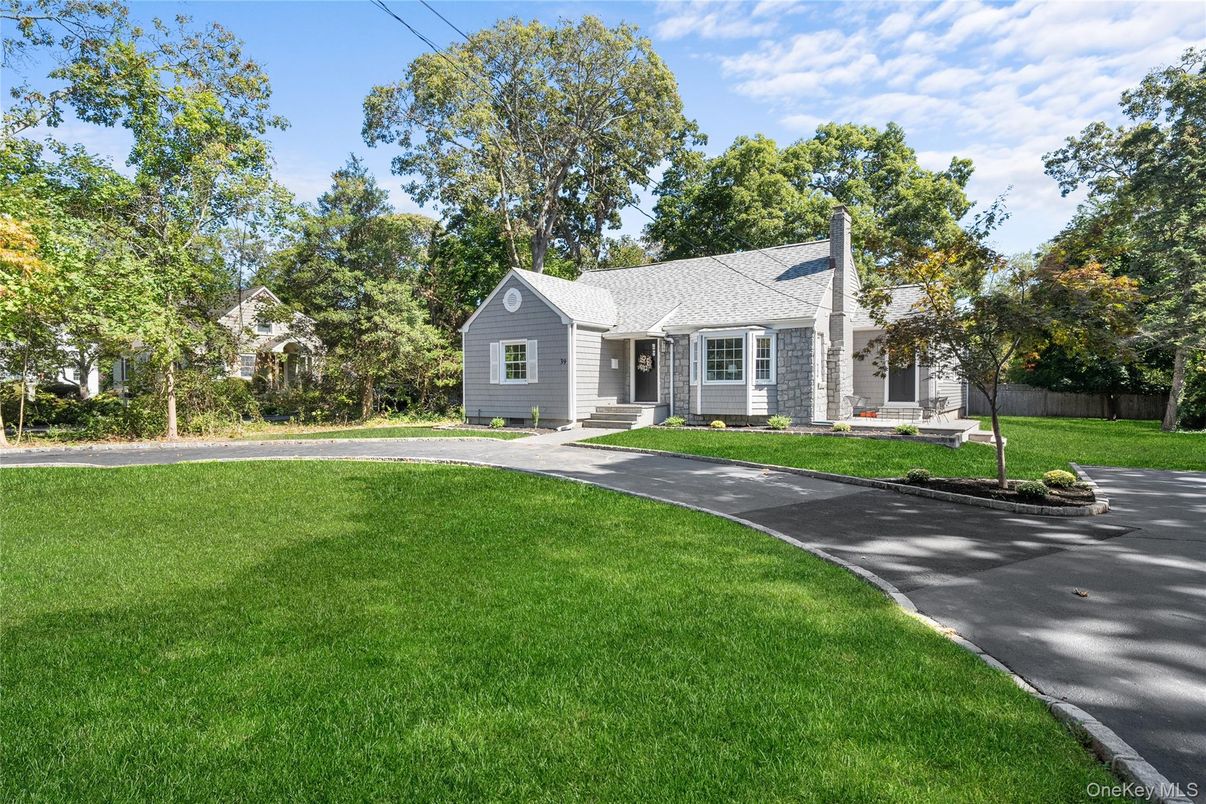 Backyard, Exterior, Facade, Cape Cod