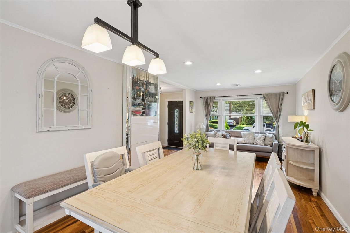 Dining room, Interior, Living room, Pendant Lights, Recessed Lighting, Wood Texture Flooring