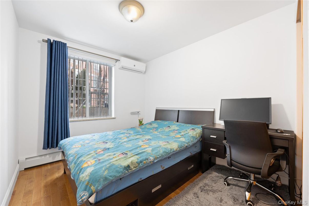 Bedroom, Home Office, Interior, Wood Texture Flooring