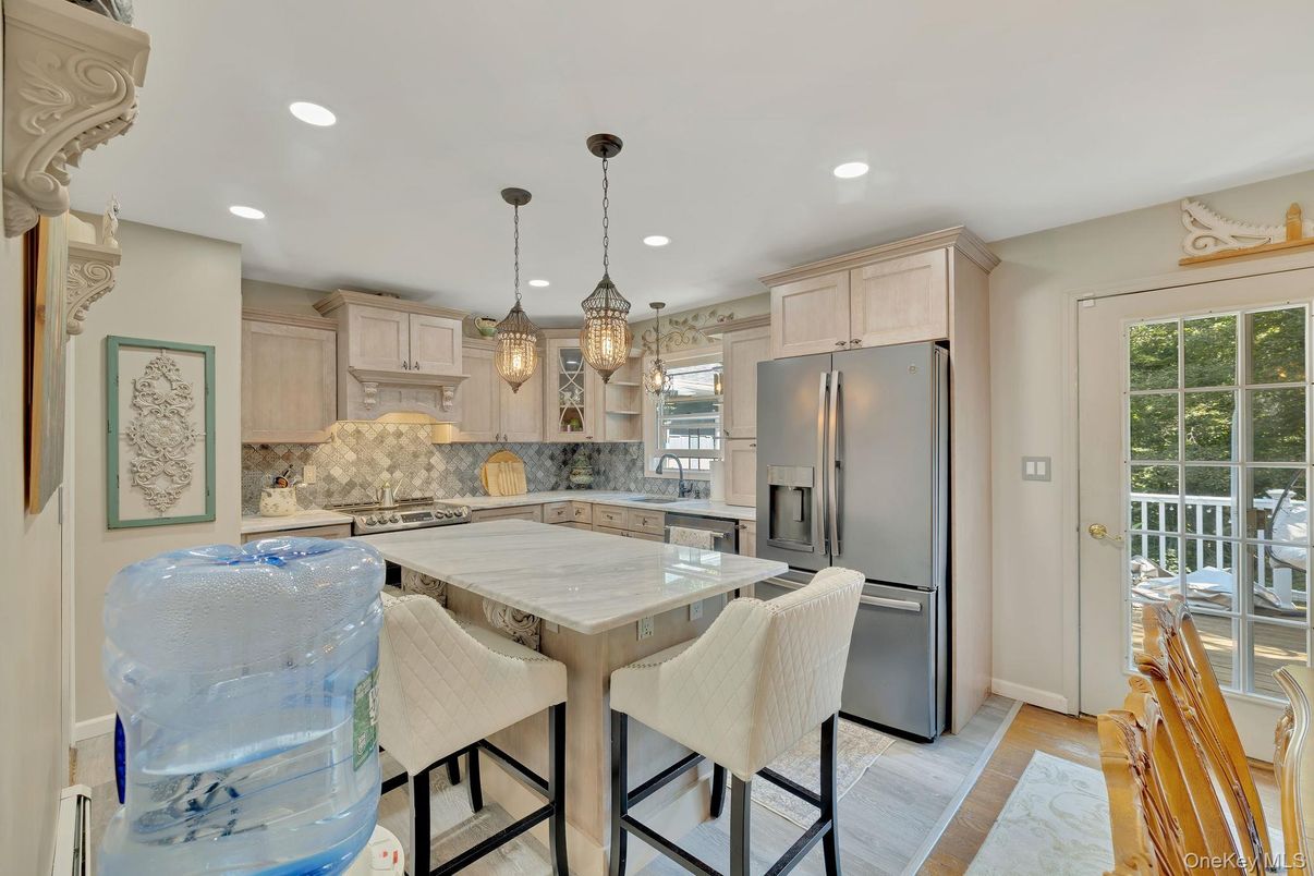 Interior, Kitchen, Pendant Lights, Recessed Lighting, Wood Texture Flooring
