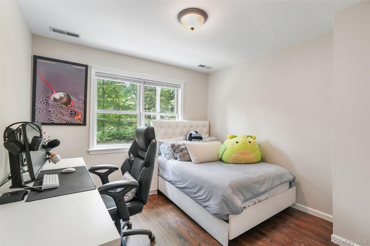 Bedroom, Home Office, Interior, Wood Texture Flooring