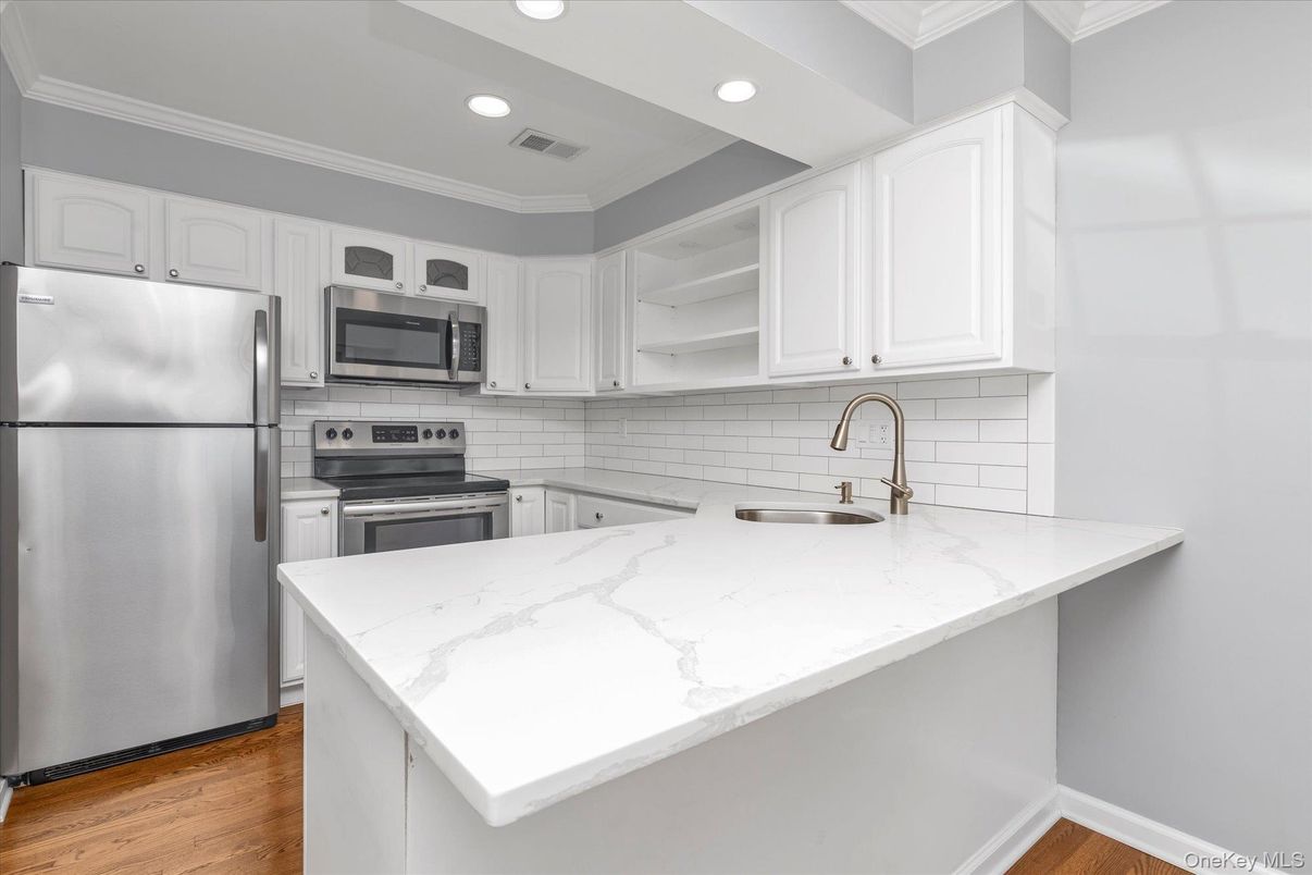 Interior, Kitchen, Recessed Lighting, Stainless Steel Appliances, Wood Texture Flooring