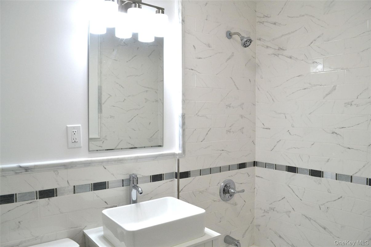Bathroom, Interior, Marble Walls