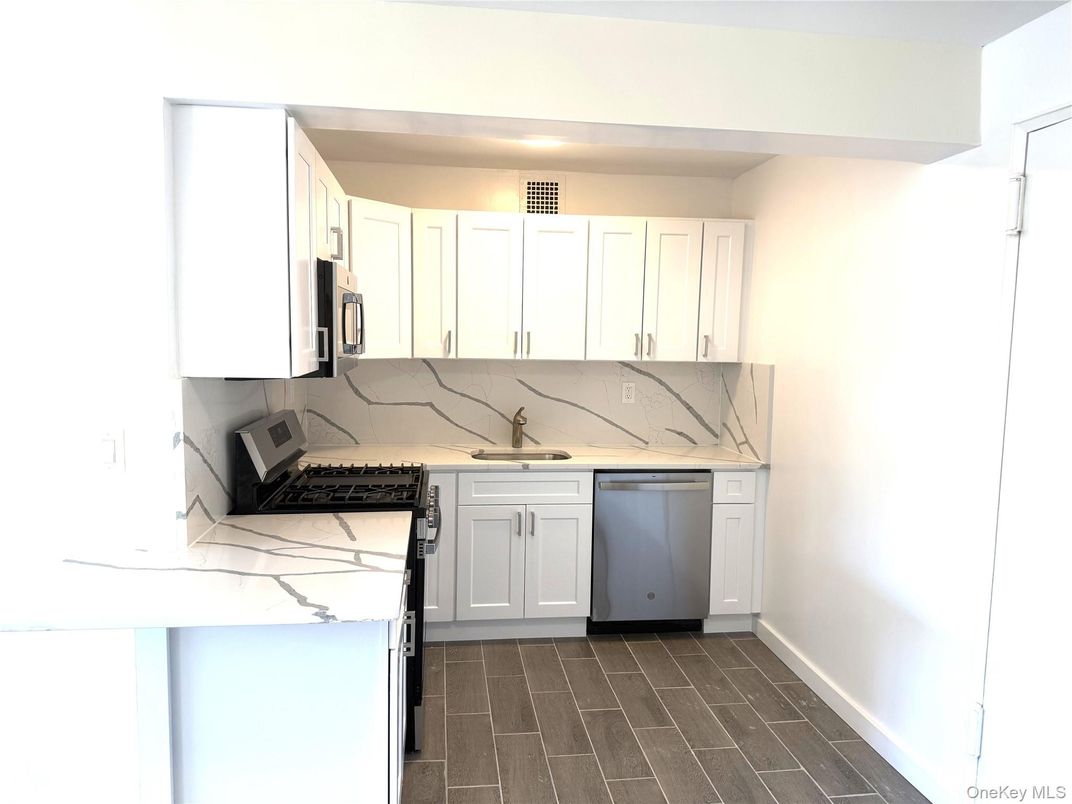 Interior, Kitchen, Marble Walls, Stainless Steel Appliances
