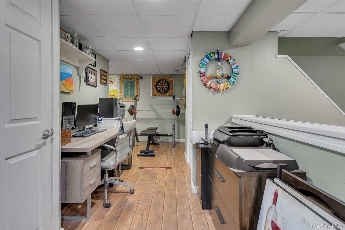 Home Office, Interior, Recessed Lighting, Wood Texture Flooring