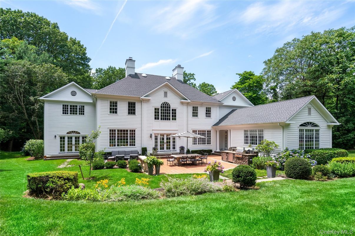 Backyard, Exterior, Facade, Farmhouse