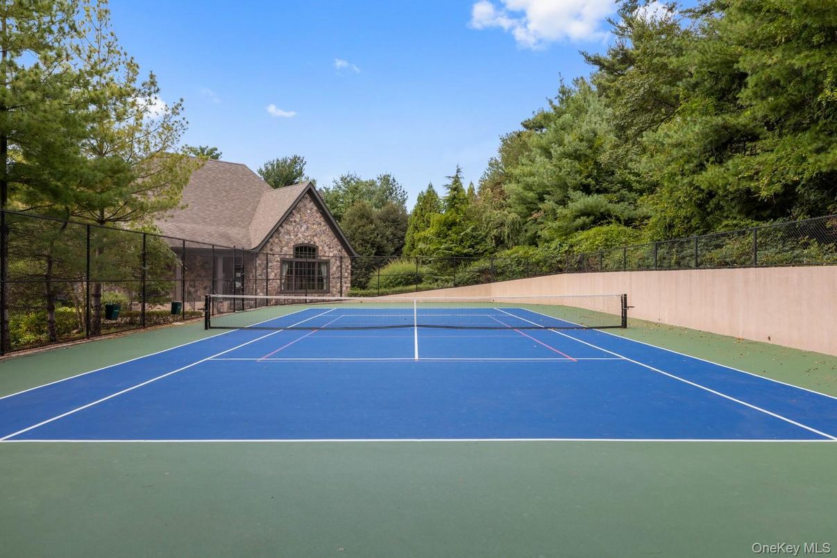 Exterior, Tennis Courts