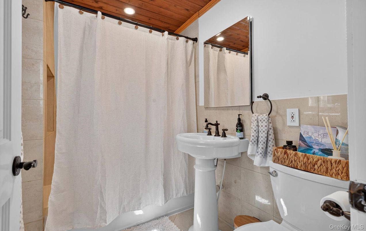 Bathroom, Interior, Recessed Lighting, Wooden Ceilings