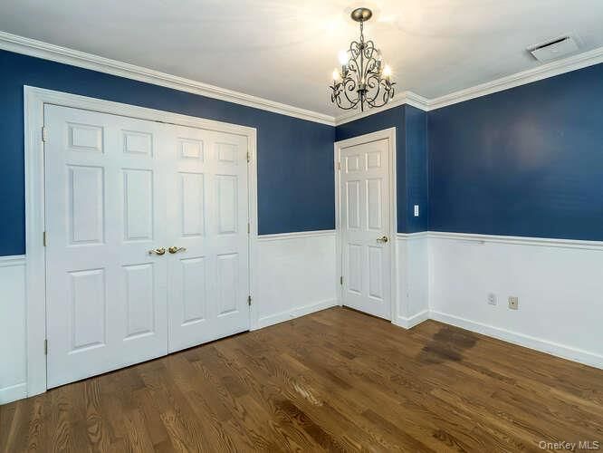 Chandelier, Empty room, Interior, Wood Texture Flooring
