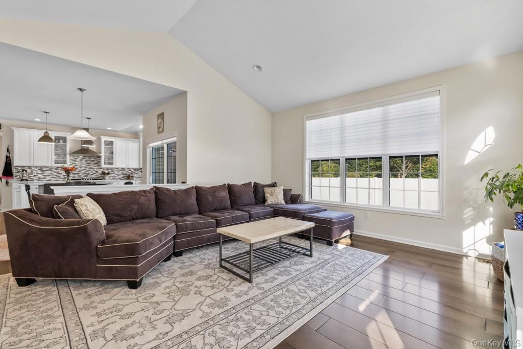 Interior, Kitchen, Living room, Pendant Lights, Recessed Lighting, Wood Texture Flooring