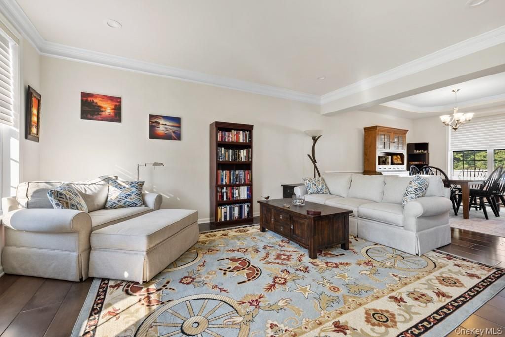 Chandelier, Dining room, Interior, Living room, Recessed Lighting, Wood Texture Flooring