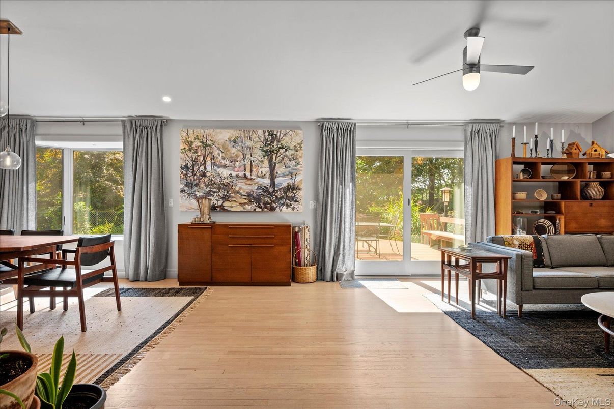 Dining room, Interior, Living room, Recessed Lighting, Wood Texture Flooring