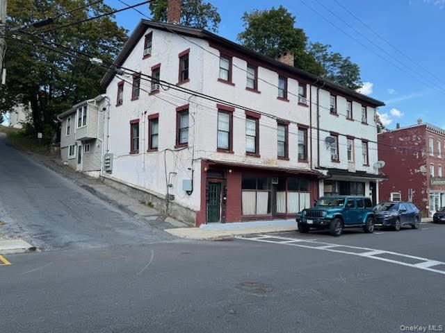 Exterior, Facade, Condo Building