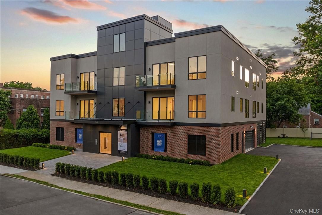 Exterior, Facade, Brick Facade, Modern