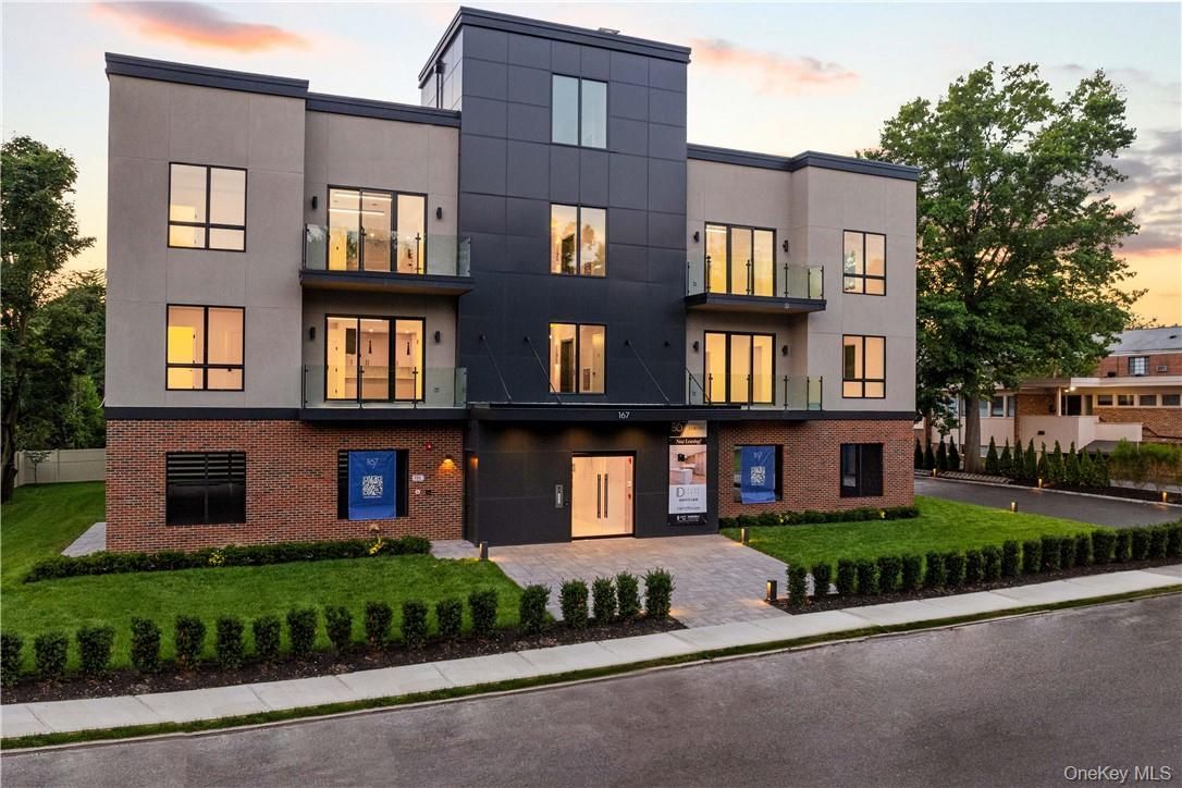 Exterior, Facade, Brick Facade, Modern