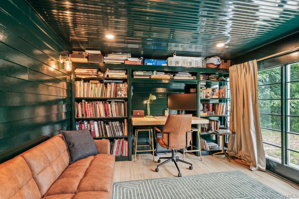 Home Office, Interior, Recessed Lighting, Wood Texture Flooring