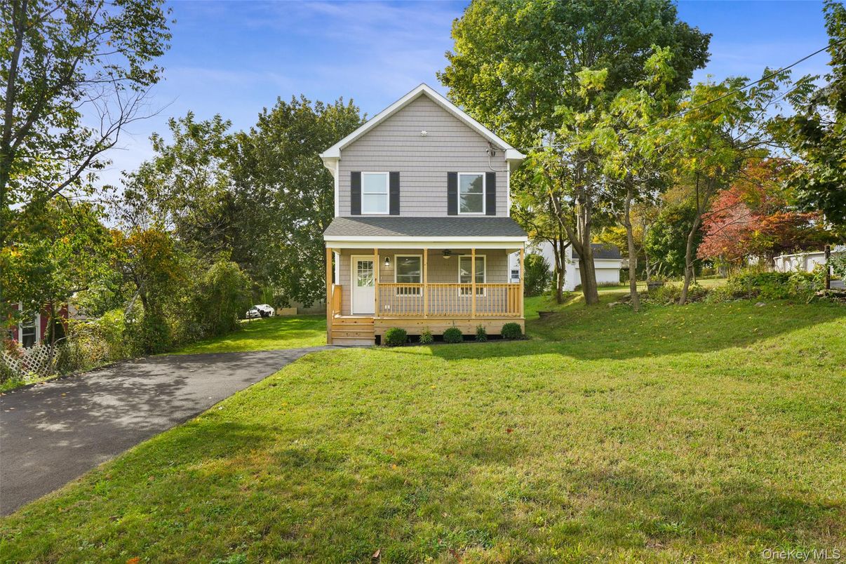 Backyard, Exterior, Facade, Farmhouse