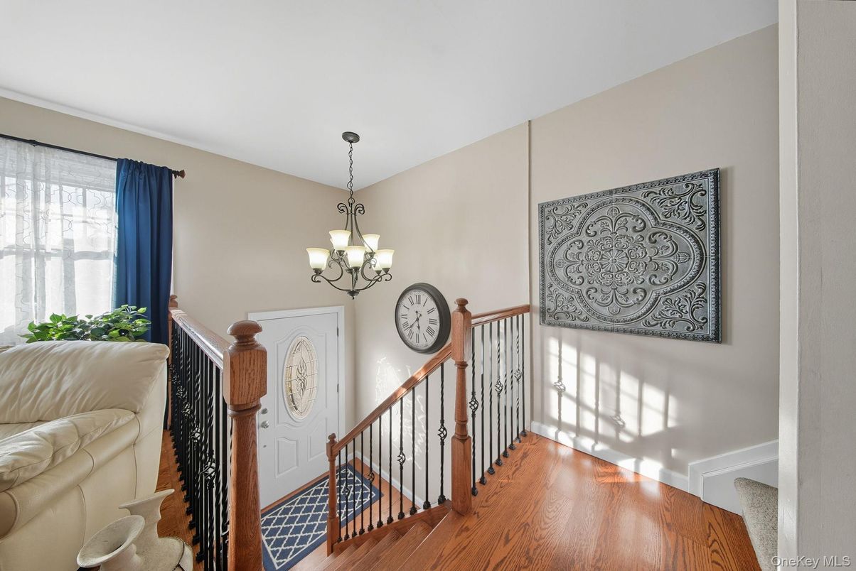 Chandelier, Interior, Wood Texture Flooring