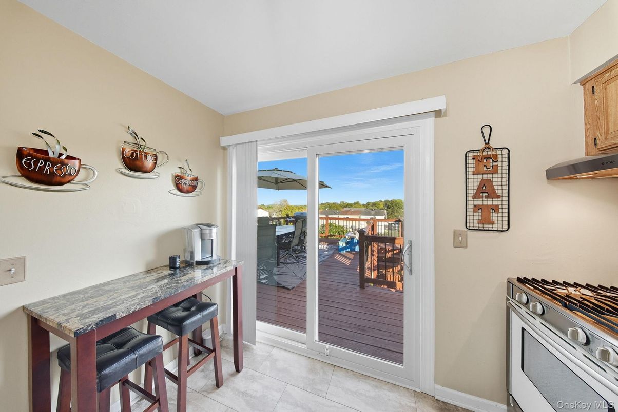 Interior, Kitchen, Stainless Steel Appliances, Water