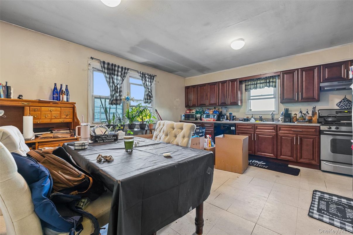 Interior, Kitchen, Stainless Steel Appliances