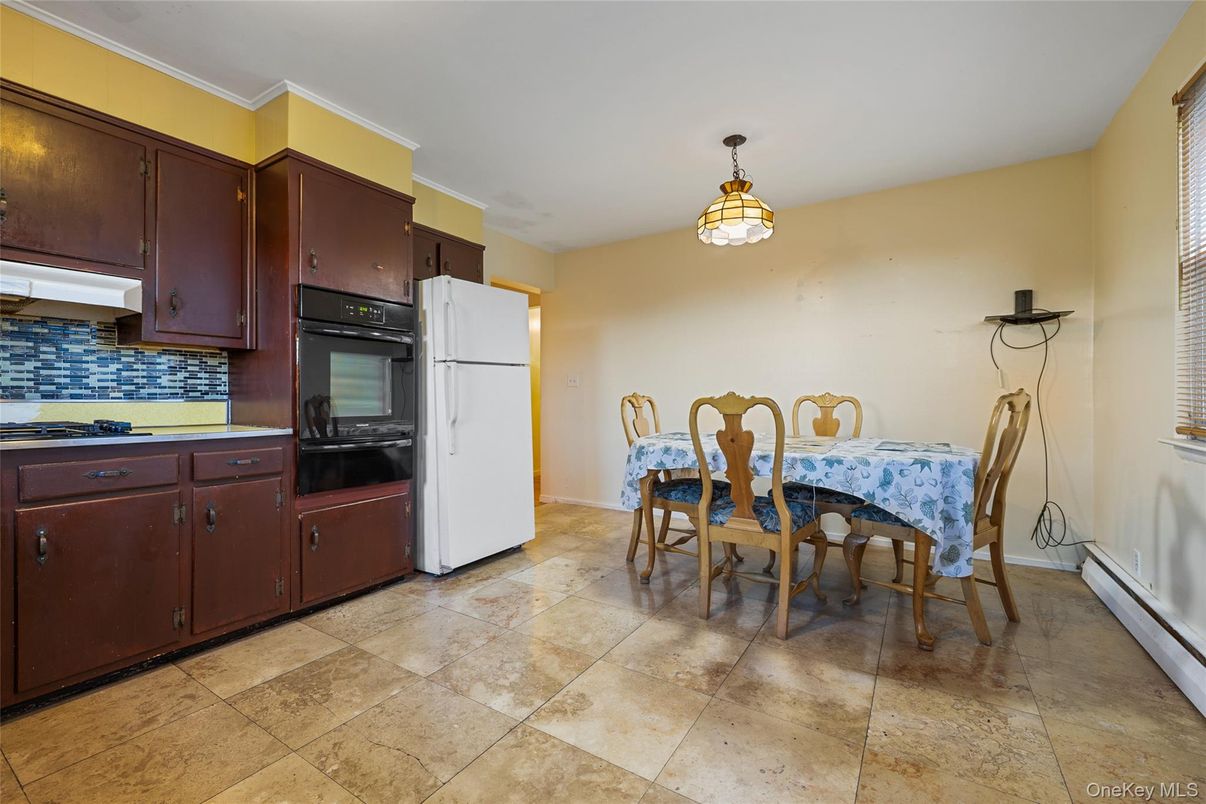 Dining room, Interior, Kitchen, Pendant Lights