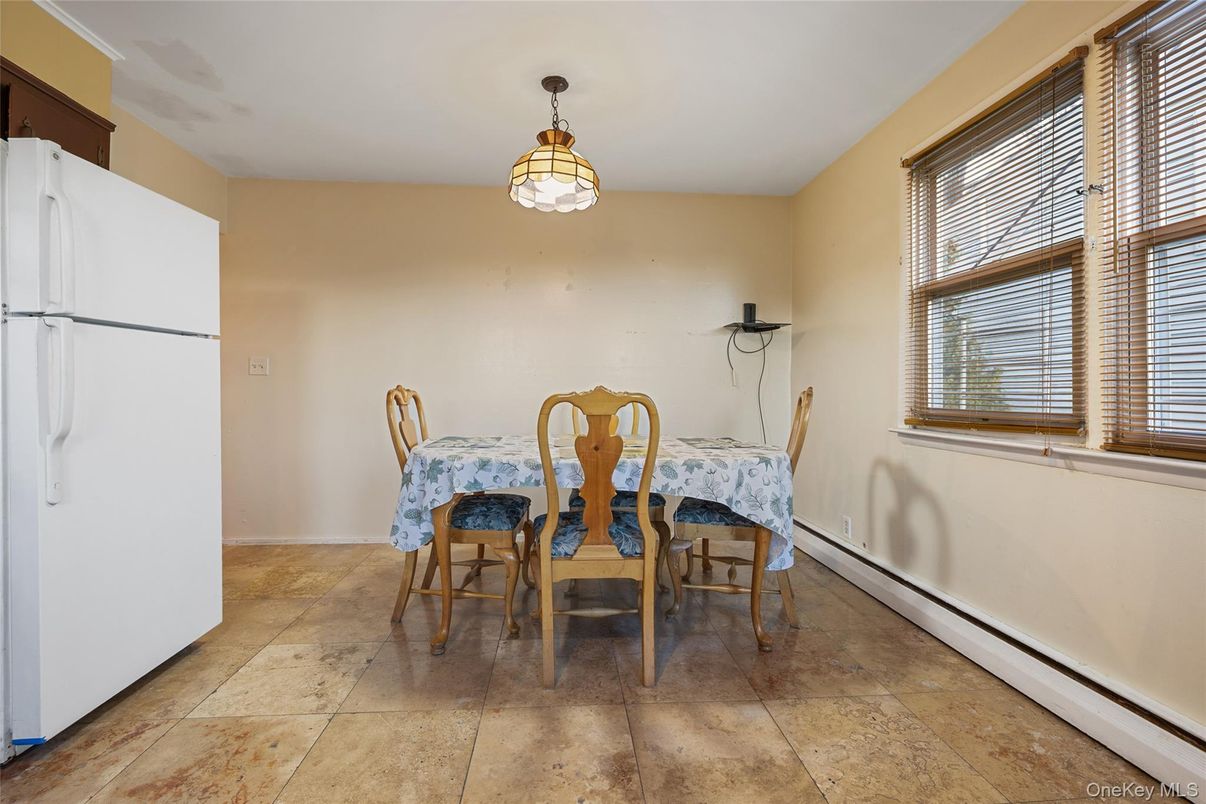 Dining room, Interior